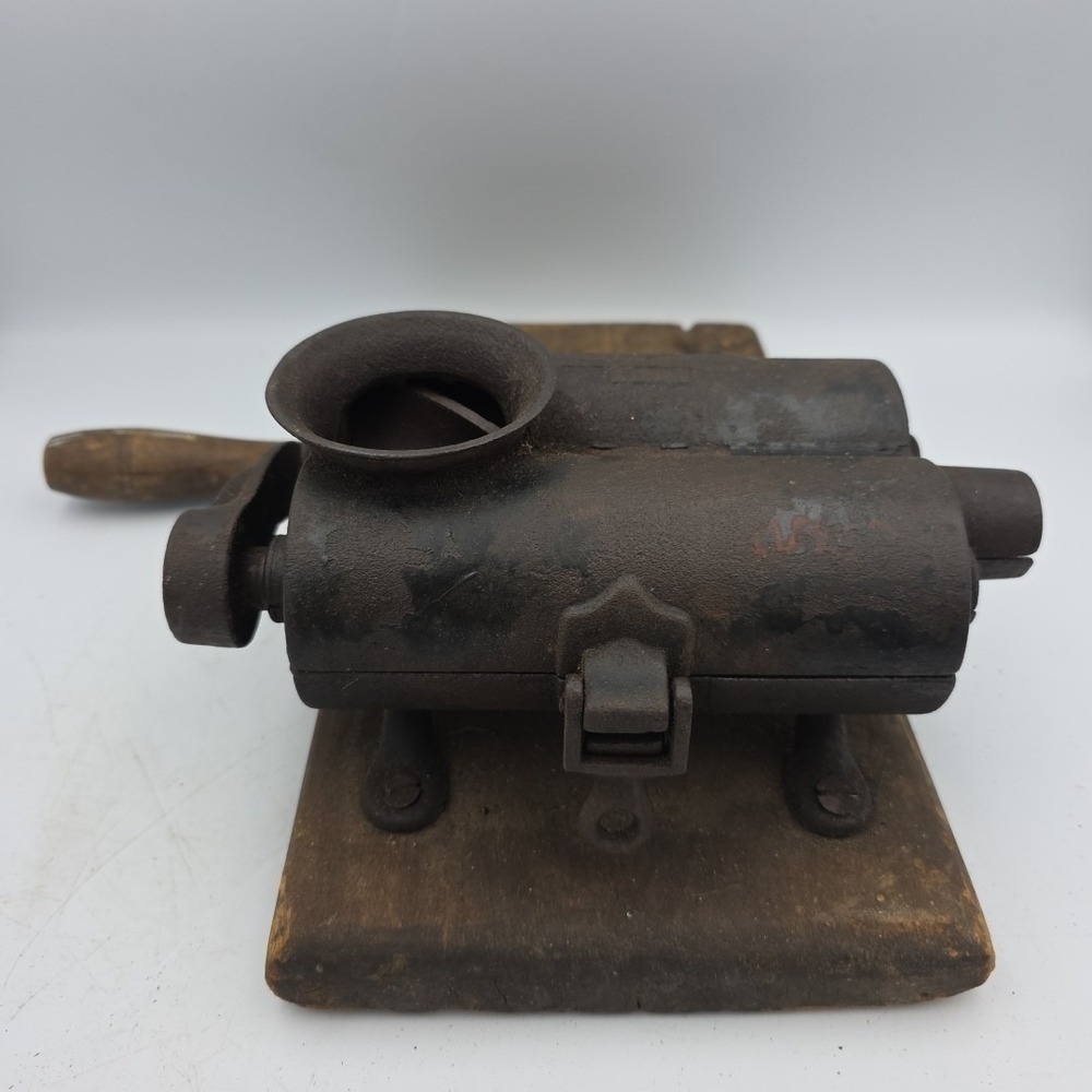 Antique 1859 Hand Crank Cast Iron table Tobacco Shredder/Chopper